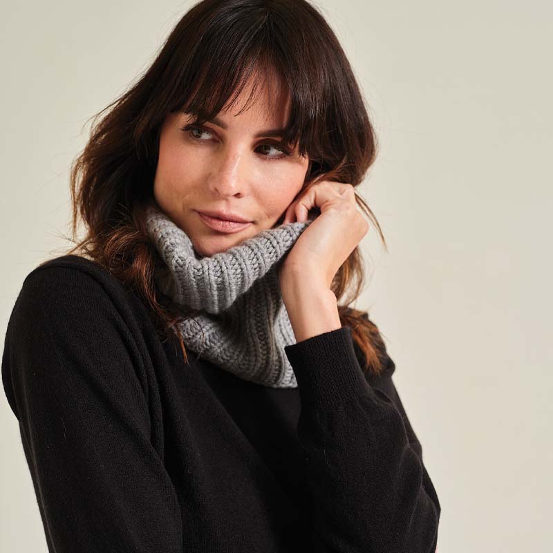 The 20 Ply Chunky Cashmere Neckwarmer