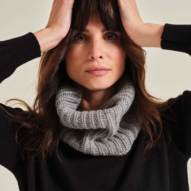 The 20 Ply Chunky Cashmere Neckwarmer