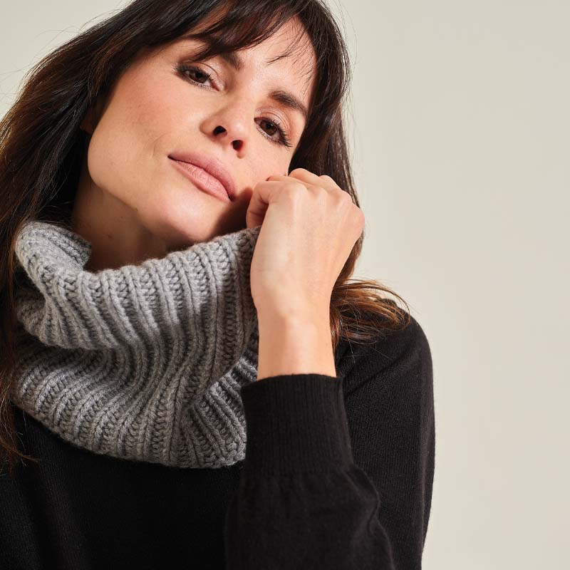 The 20 Ply Chunky Cashmere Neckwarmer
