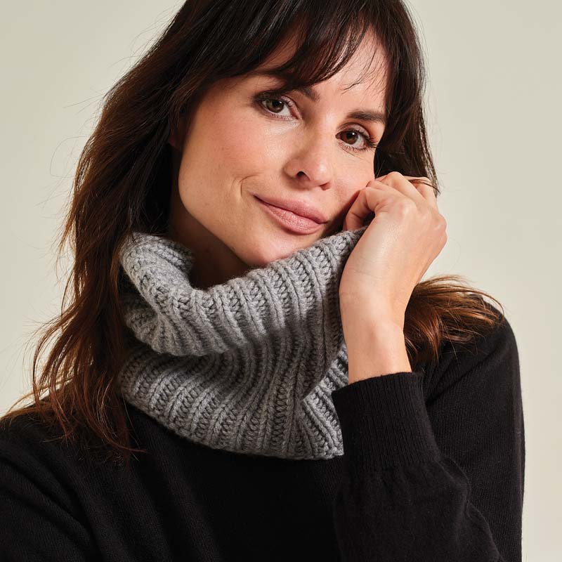 The 20 Ply Chunky Cashmere Neckwarmer