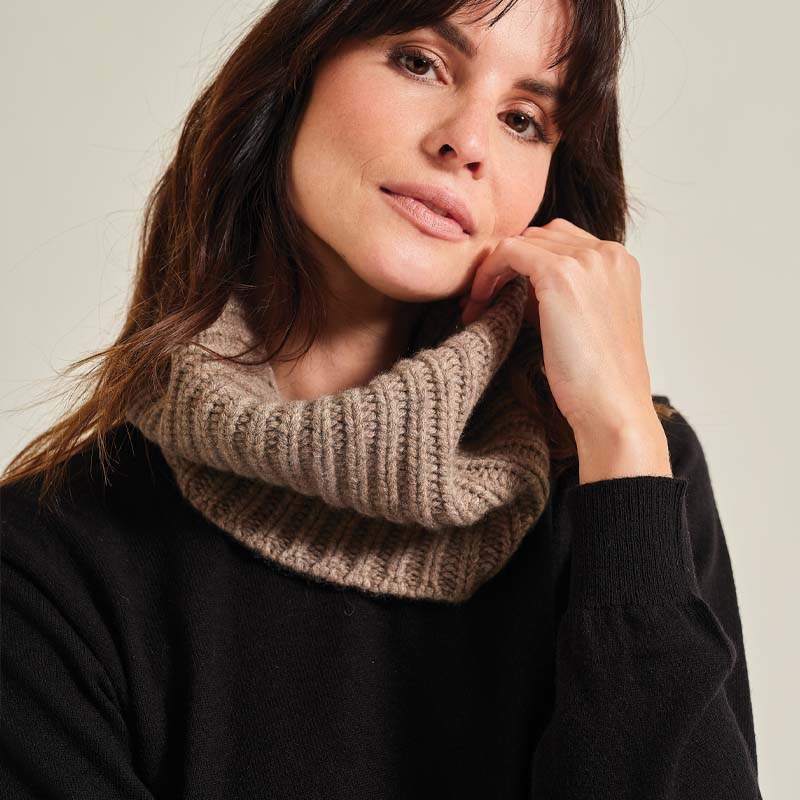 The 20 Ply Chunky Cashmere Neckwarmer
