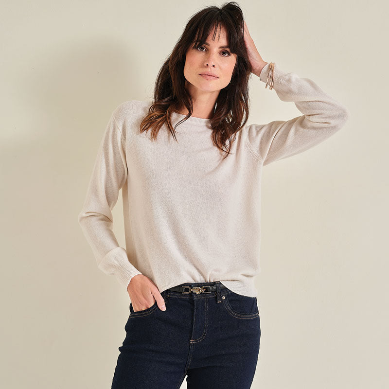 The Cashmere Fitted Crew Neck Sweater