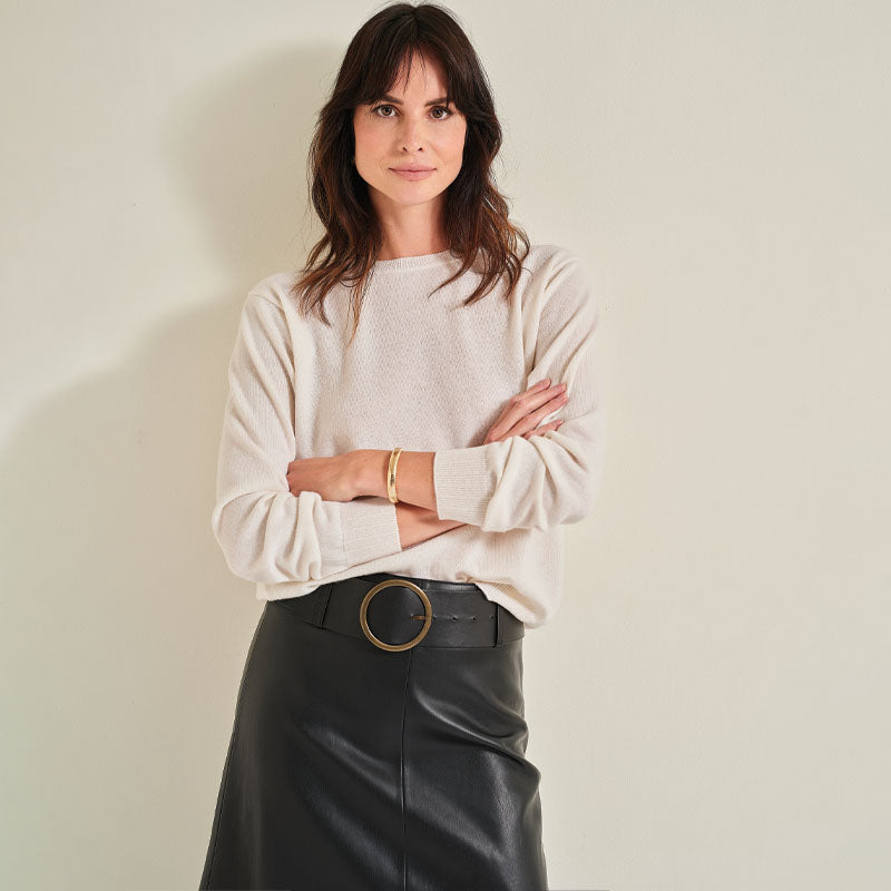 The Cashmere Fitted Crew Neck Sweater