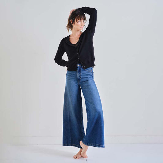 The Cashmere Fitted Cardigan