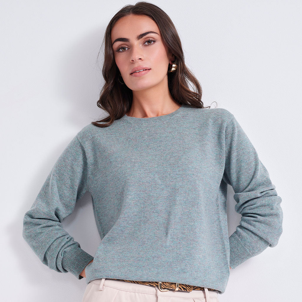 The Cashmere Fitted Crew Neck Sweater