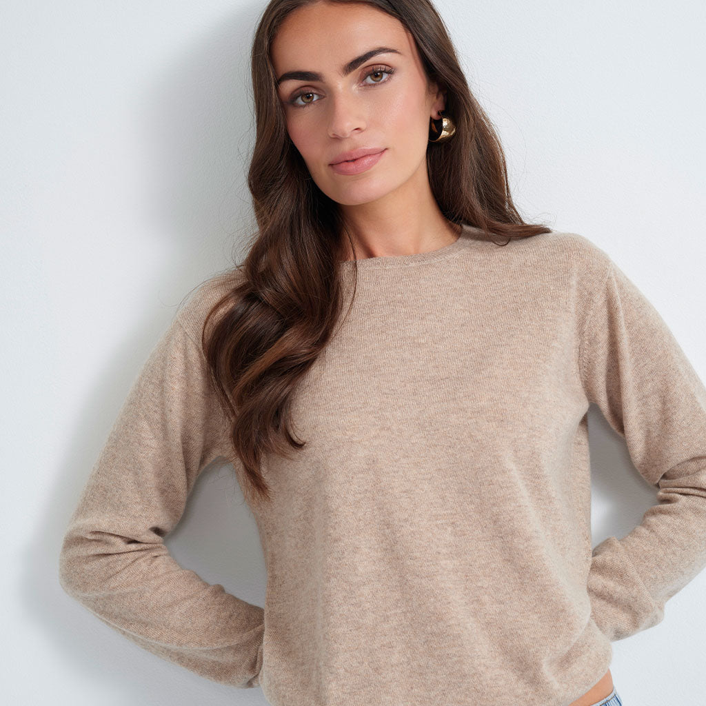 The Cashmere Fitted Crew Neck Sweater