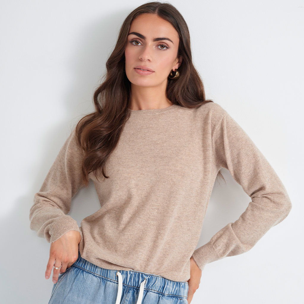 The Cashmere Fitted Crew Neck Sweater