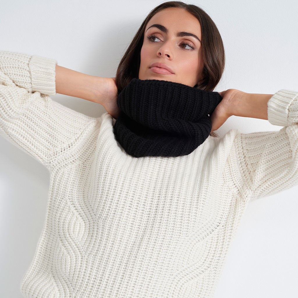 The 20 Ply Chunky Cashmere Neckwarmer